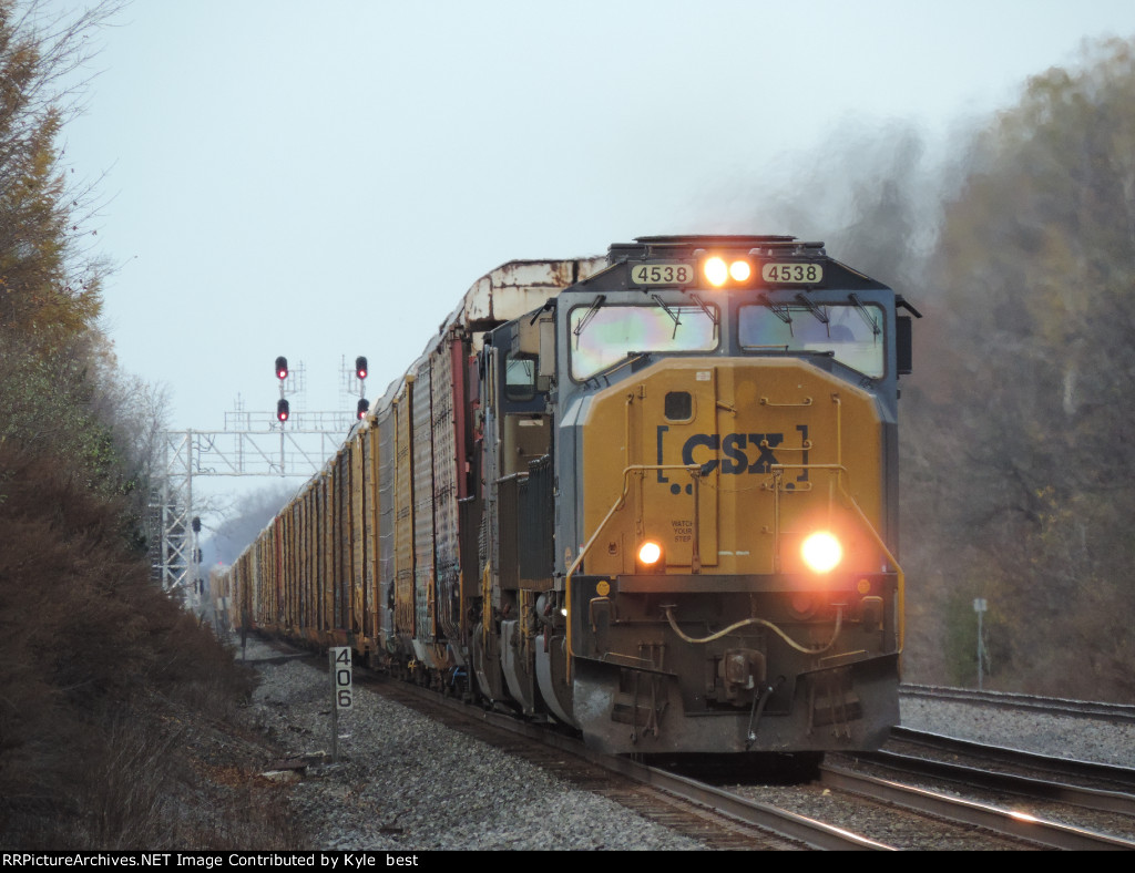 CSX 4538 on M264